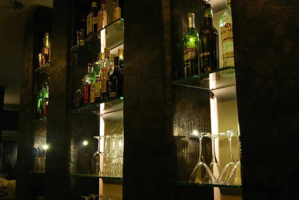 In Hotel Berlin